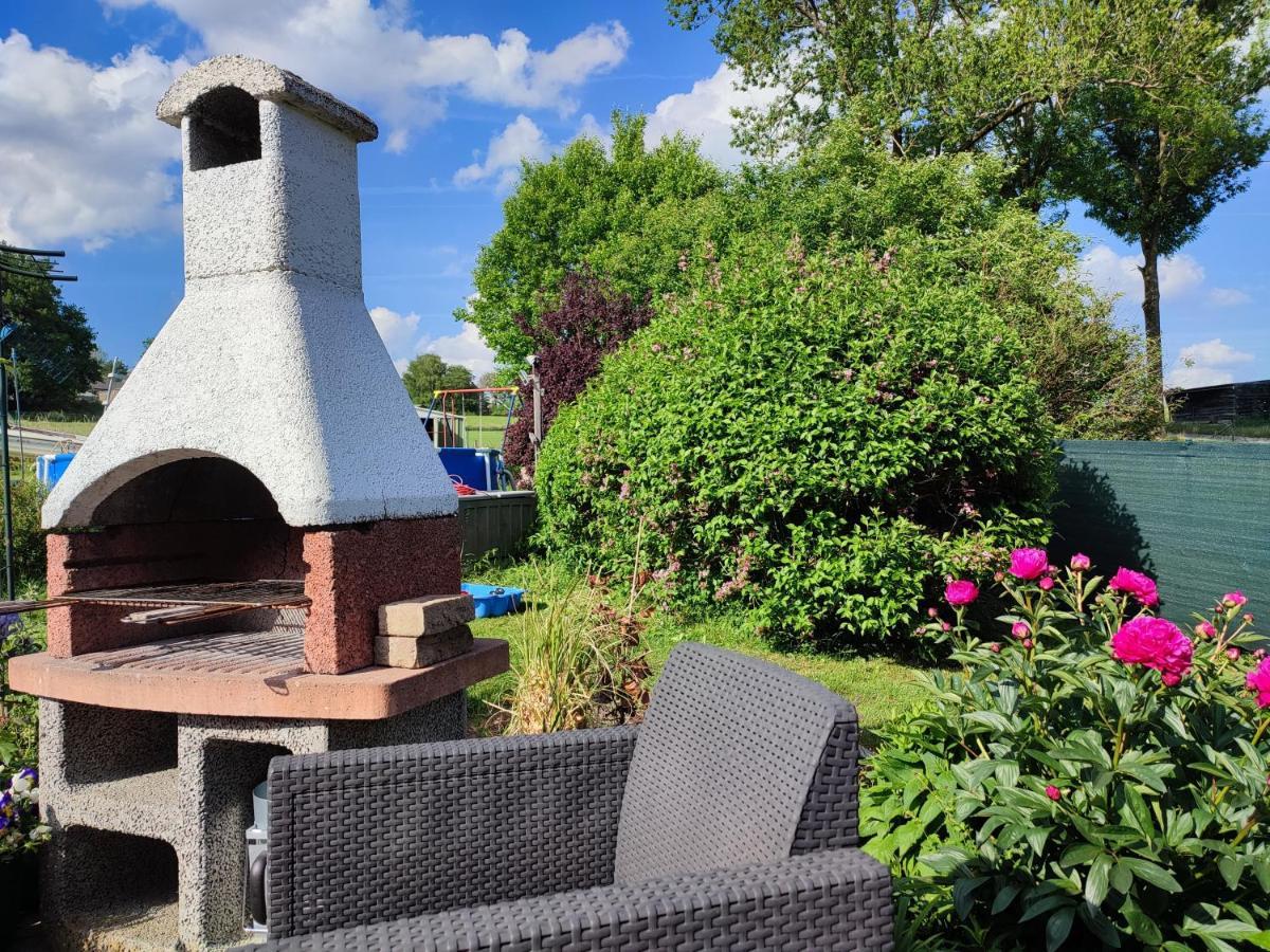 Vakantiestudio Ciney Chapois Экстерьер фото
