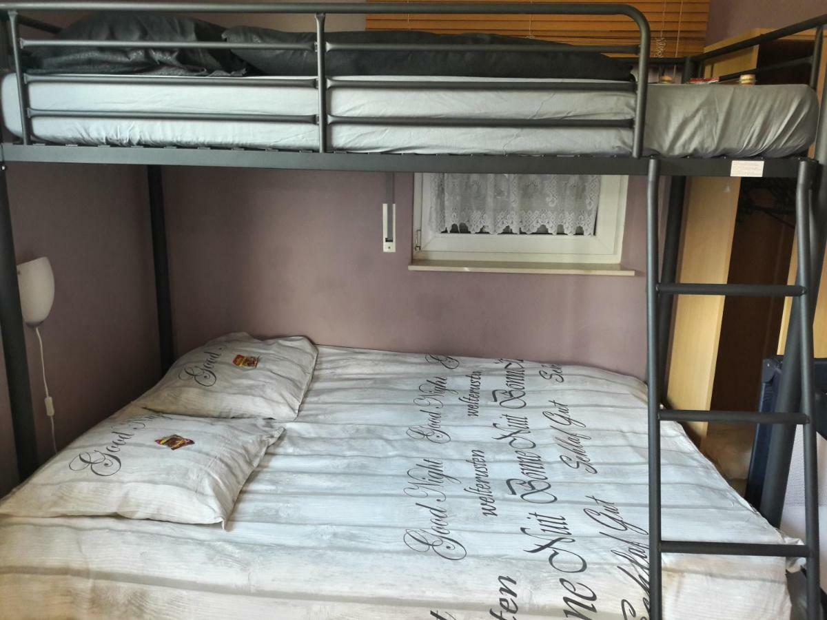 Vakantiestudio Ciney Chapois Экстерьер фото
